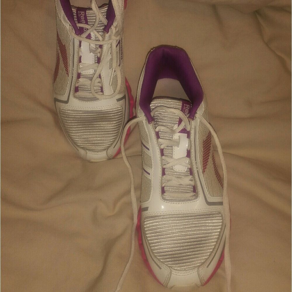Reebok zig 6y ladies 8.5